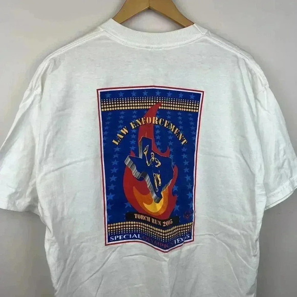 Special Olympics Texas Law Enforcement Torch Run T-Shirt 2005 - Picture 2 of 6